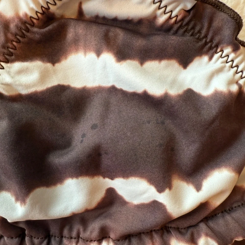 New! Frankies Bikinis Tidal Triangle Tie Dye Bikini Top Brown 45525